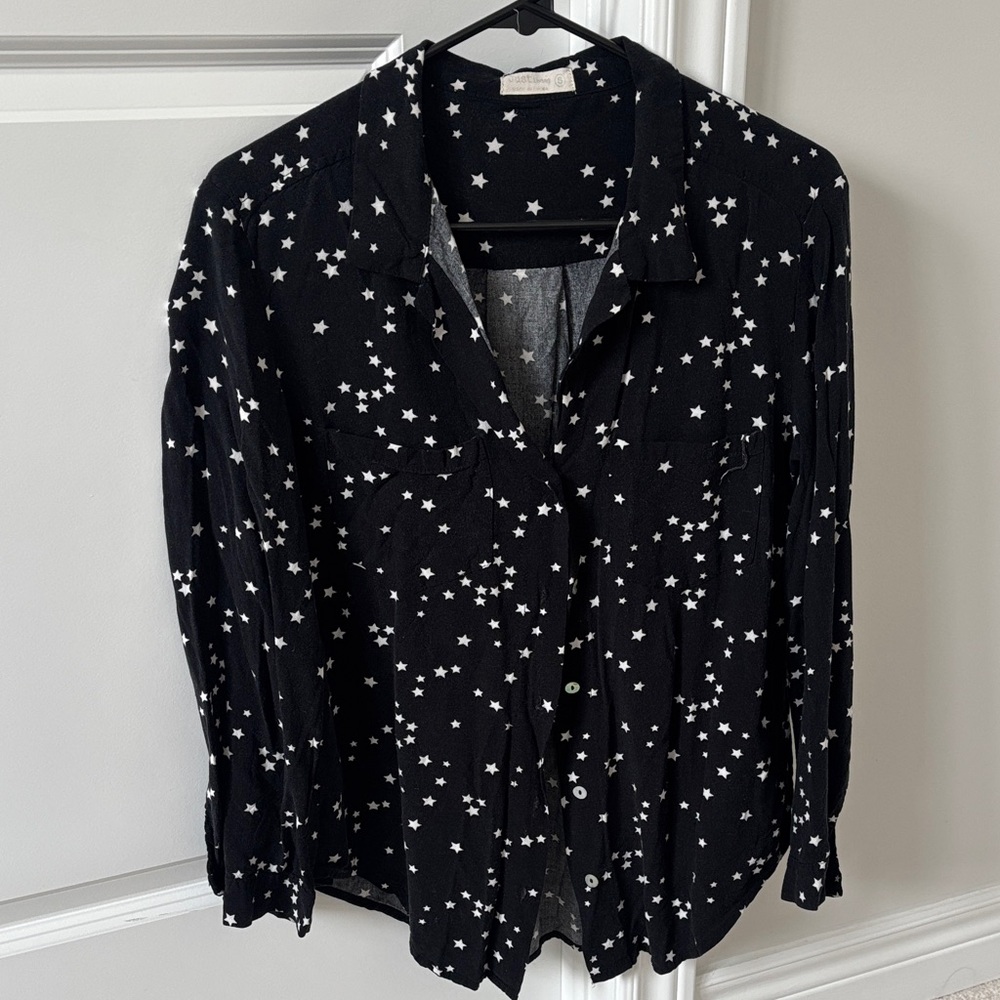 Women's Black Star Print Button Blouse Small